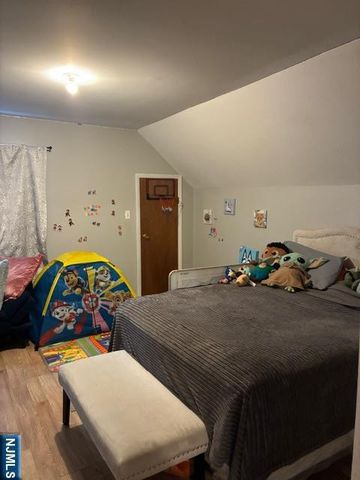 433 Holly Avenue 2, Paramus, NJ 07652