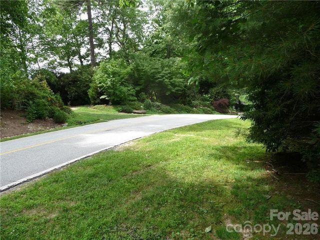360 Kenmure Drive 4, Flat Rock, NC 28731
