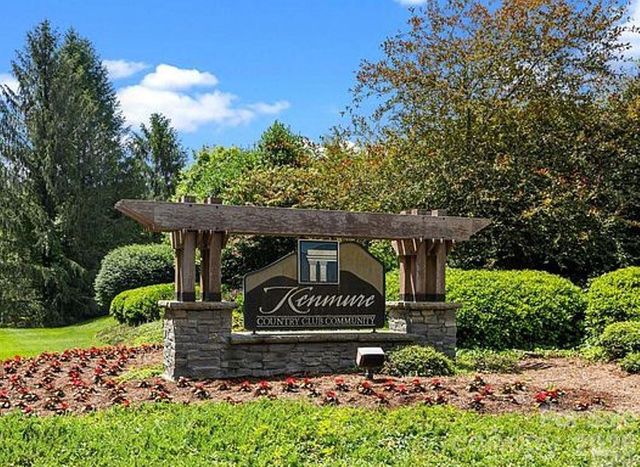 360 Kenmure Drive 4, Flat Rock, NC 28731