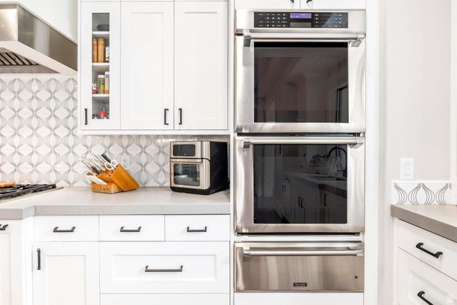 9456 S REDWOOD RD, South Jordan, UT 84095