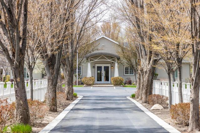 9456 S REDWOOD RD, South Jordan, UT 84095