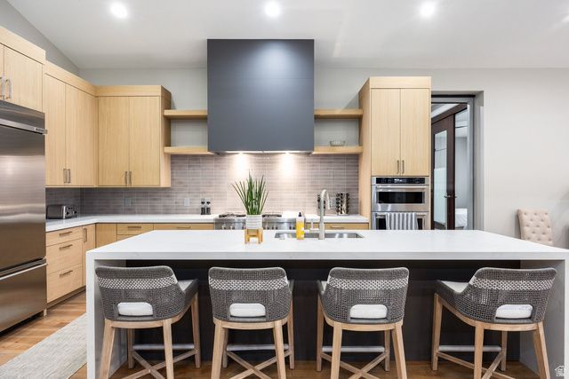 9456 S REDWOOD RD, South Jordan, UT 84095