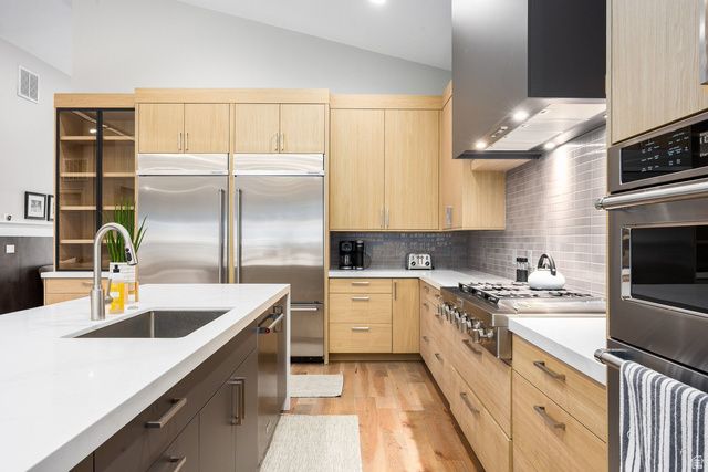 9456 S REDWOOD RD, South Jordan, UT 84095