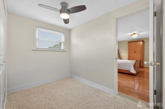 24 Deerwood Avenue, Edison, NJ 08817