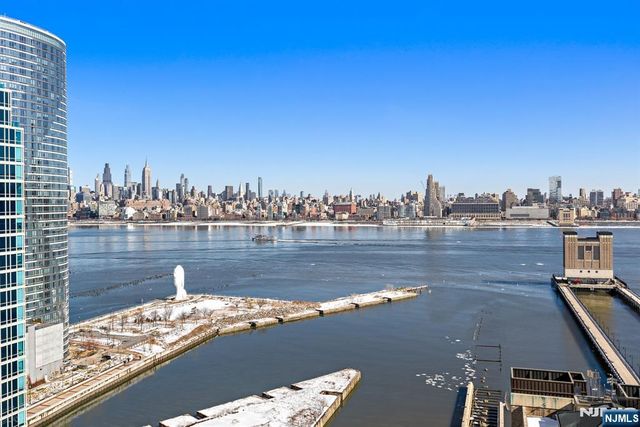 20 Newport Parkway 2609, Jersey City, NJ 07310