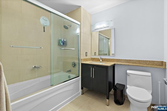 20 Newport Parkway 2609, Jersey City, NJ 07310