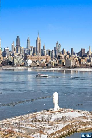 20 Newport Parkway 2609, Jersey City, NJ 07310