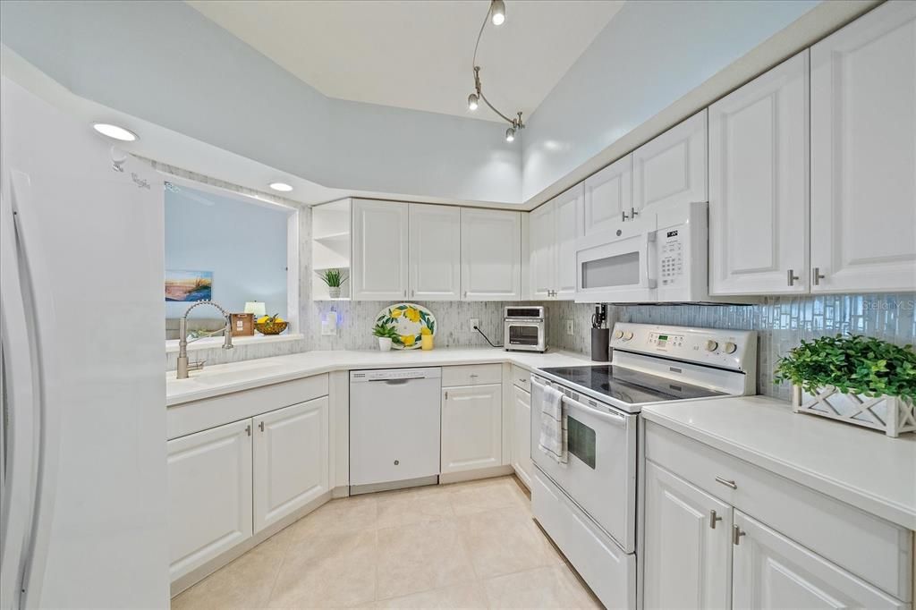 Image 10 of property listing at 7123 CEDAR HOLLOW CIRCLE, Bradenton, FL 34203