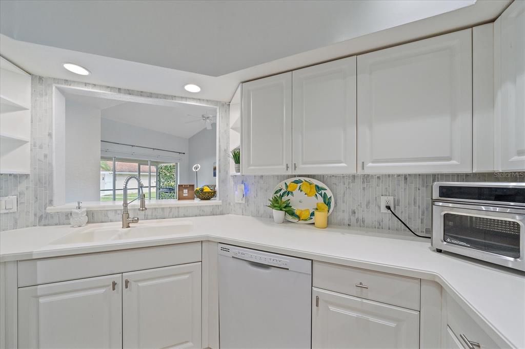 Image 11 of property listing at 7123 CEDAR HOLLOW CIRCLE, Bradenton, FL 34203