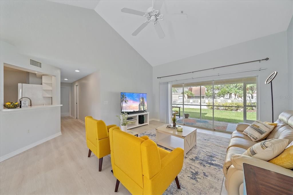 Image 5 of property listing at 7123 CEDAR HOLLOW CIRCLE, Bradenton, FL 34203