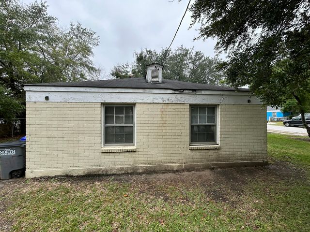 3313 Goldenrod Street, North Charleston, SC 29405