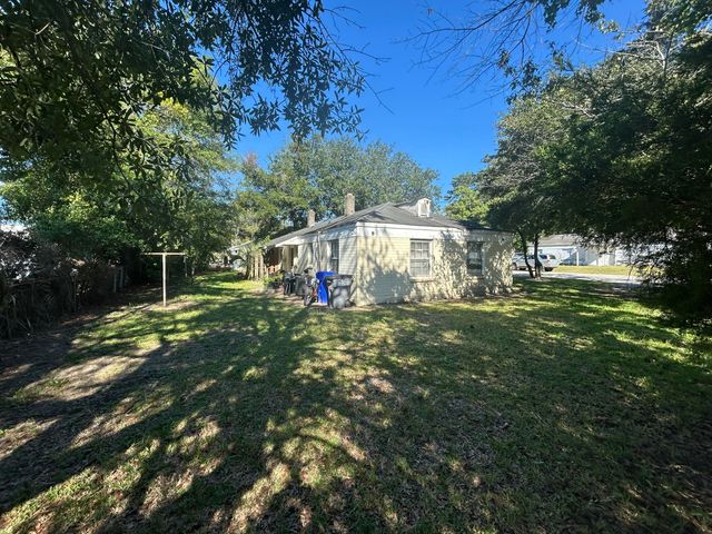 3313 Goldenrod Street, North Charleston, SC 29405