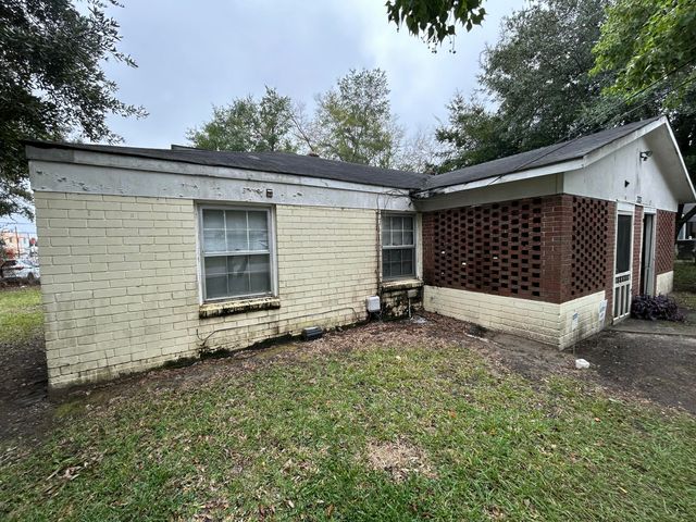 3313 Goldenrod Street, North Charleston, SC 29405