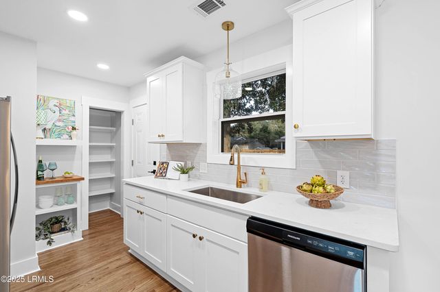 1111 Old Trail Road, Beaufort, SC 29902