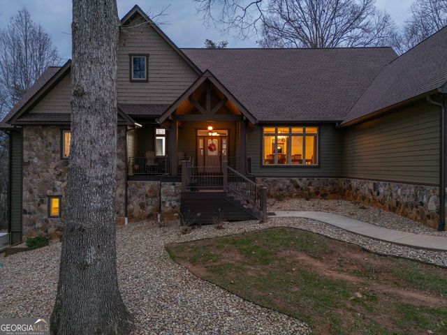 712 Meadow Run Court, Clarkesville, GA 30523