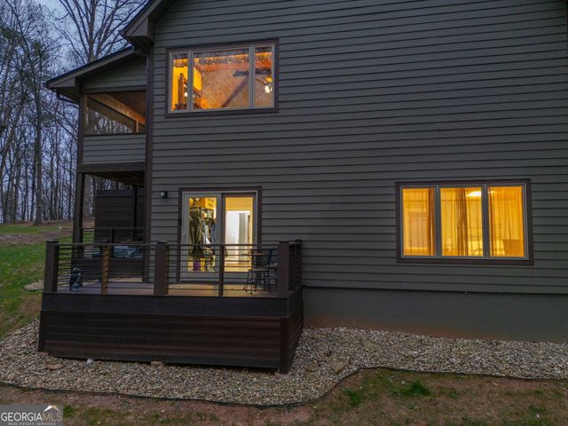 712 Meadow Run Court, Clarkesville, GA 30523