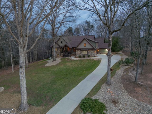 712 Meadow Run Court, Clarkesville, GA 30523