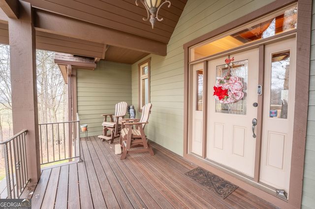 712 Meadow Run Court, Clarkesville, GA 30523