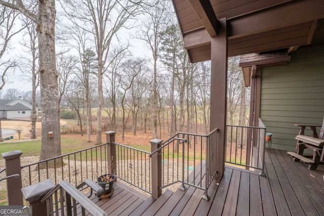 712 Meadow Run Court, Clarkesville, GA 30523