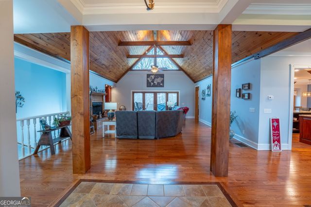 712 Meadow Run Court, Clarkesville, GA 30523