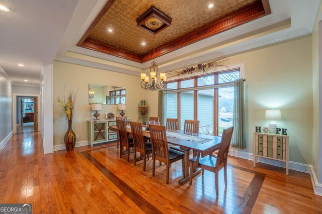 712 Meadow Run Court, Clarkesville, GA 30523