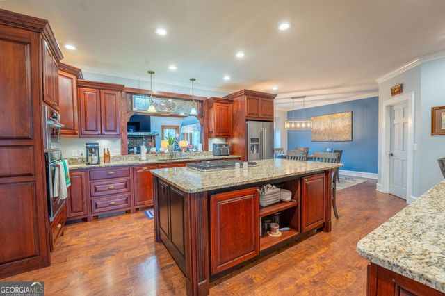 712 Meadow Run Court, Clarkesville, GA 30523