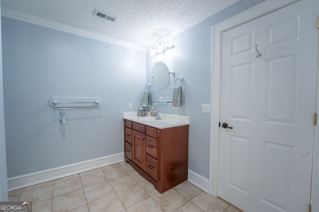 712 Meadow Run Court, Clarkesville, GA 30523