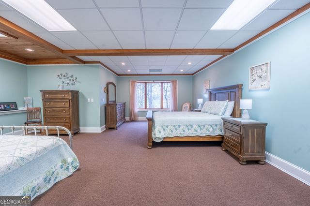 712 Meadow Run Court, Clarkesville, GA 30523