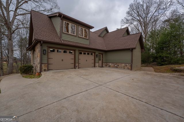 712 Meadow Run Court, Clarkesville, GA 30523