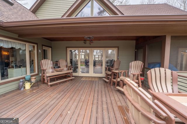 712 Meadow Run Court, Clarkesville, GA 30523