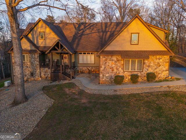 712 Meadow Run Court, Clarkesville, GA 30523