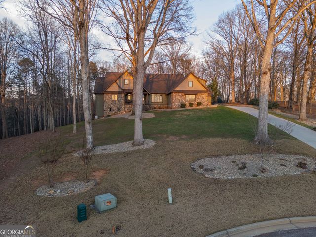 712 Meadow Run Court, Clarkesville, GA 30523