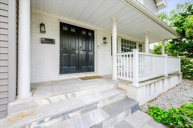 1127 Fordham Lane, Woodmere, NY 11598