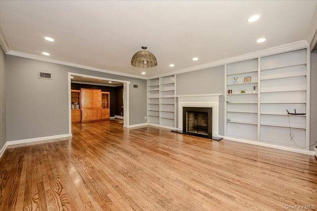 1127 Fordham Lane, Woodmere, NY 11598