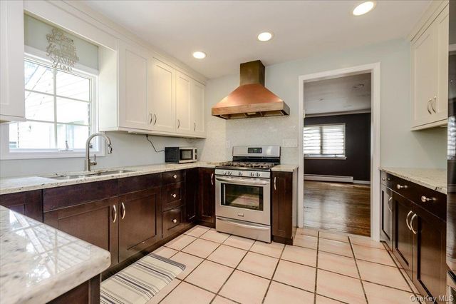 1127 Fordham Lane, Woodmere, NY 11598