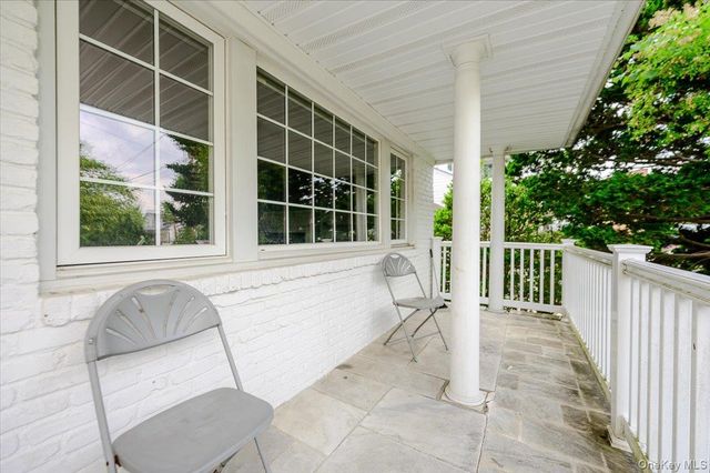 1127 Fordham Lane, Woodmere, NY 11598