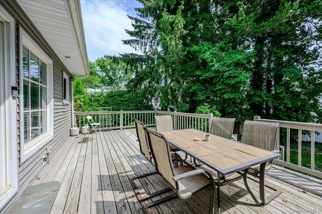 1127 Fordham Lane, Woodmere, NY 11598