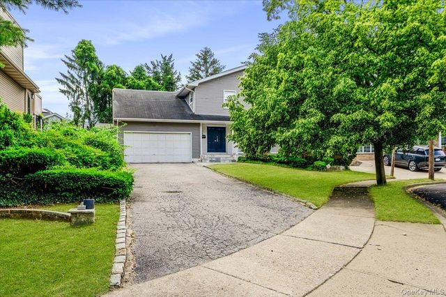 1127 Fordham Lane, Woodmere, NY 11598