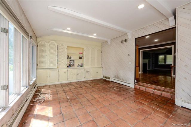 1127 Fordham Lane, Woodmere, NY 11598