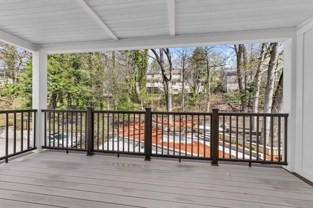 442 Lowell Ave 442, Newton, MA 02460