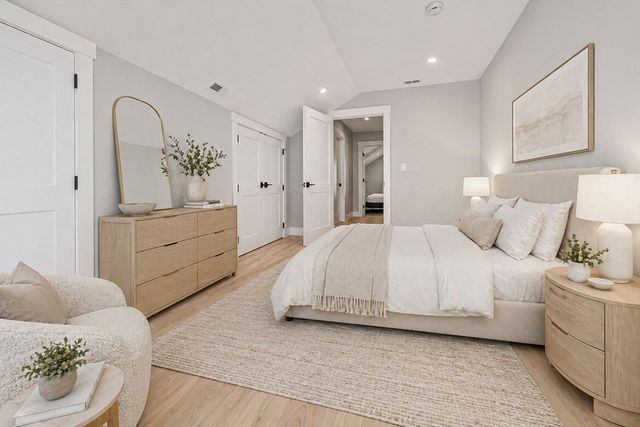 442 Lowell Ave 442, Newton, MA 02460