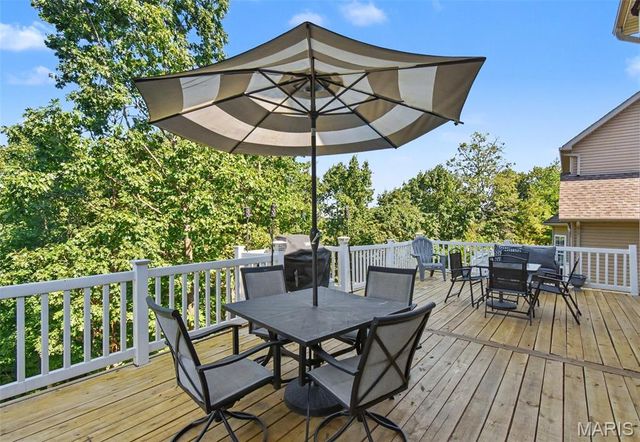 225 Romaine Spring View, Unincorporated, MO 63026