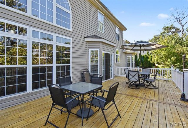 225 Romaine Spring View, Unincorporated, MO 63026
