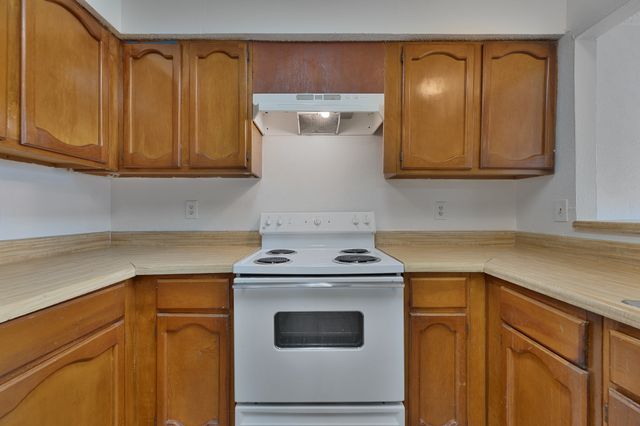 4534 Preston Trail Drive, Mesquite, TX 75150