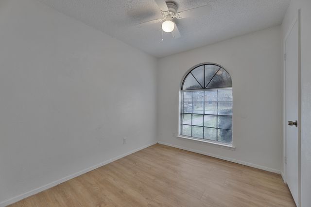 4534 Preston Trail Drive, Mesquite, TX 75150