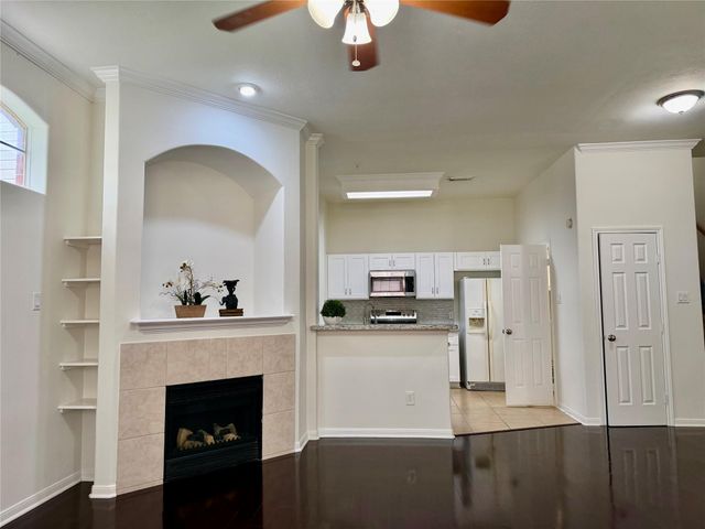 2710 Grants Lake Boulevard K2, Sugar Land, TX 77479