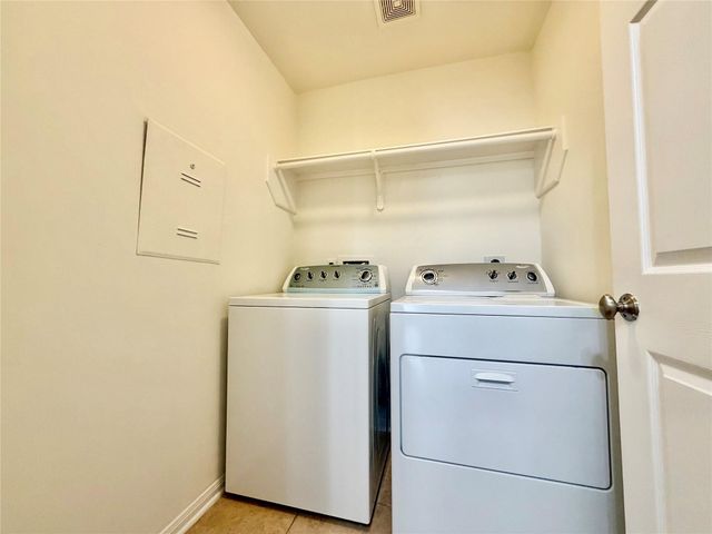 2710 Grants Lake Boulevard K2, Sugar Land, TX 77479