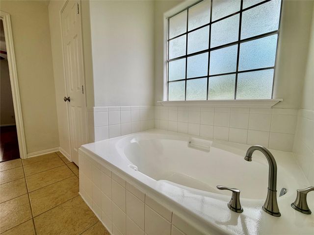 2710 Grants Lake Boulevard K2, Sugar Land, TX 77479