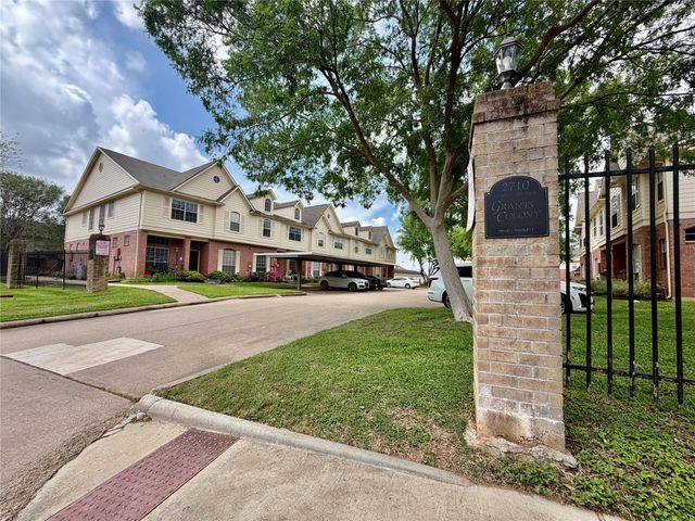 2710 Grants Lake Boulevard K2, Sugar Land, TX 77479