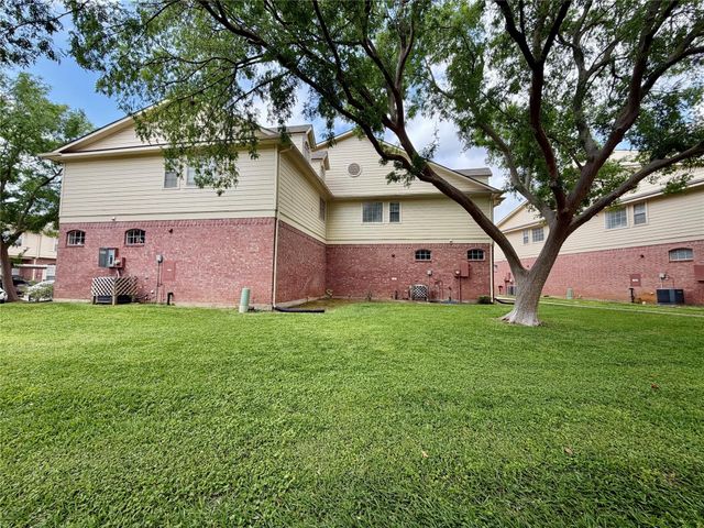 2710 Grants Lake Boulevard K2, Sugar Land, TX 77479